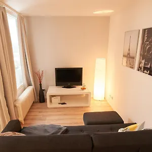 Gemuetliches Und Helles Mit Balkon, Badewanne, Wlan, Parkplatz Bremen